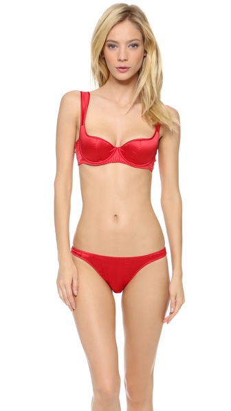 L'Agent by Agent Provocateur|Danita 半<em>罩杯文</em>