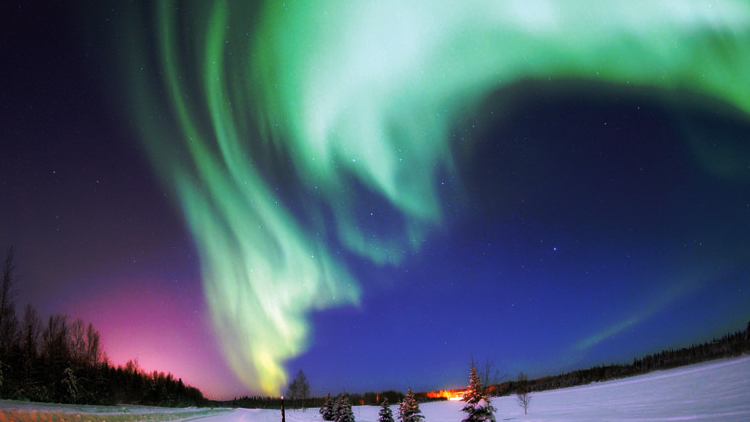 这个冬天 去芬兰看极光吧