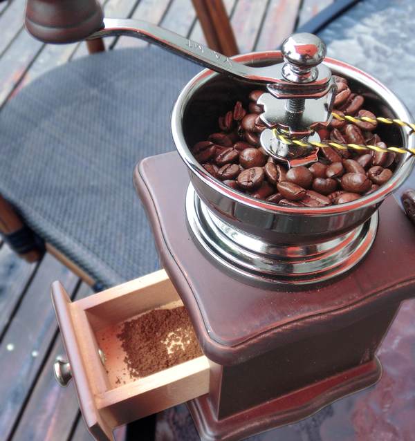 YAMI YM8521A手摇磨豆机(陶瓷磨芯, 不易发烫